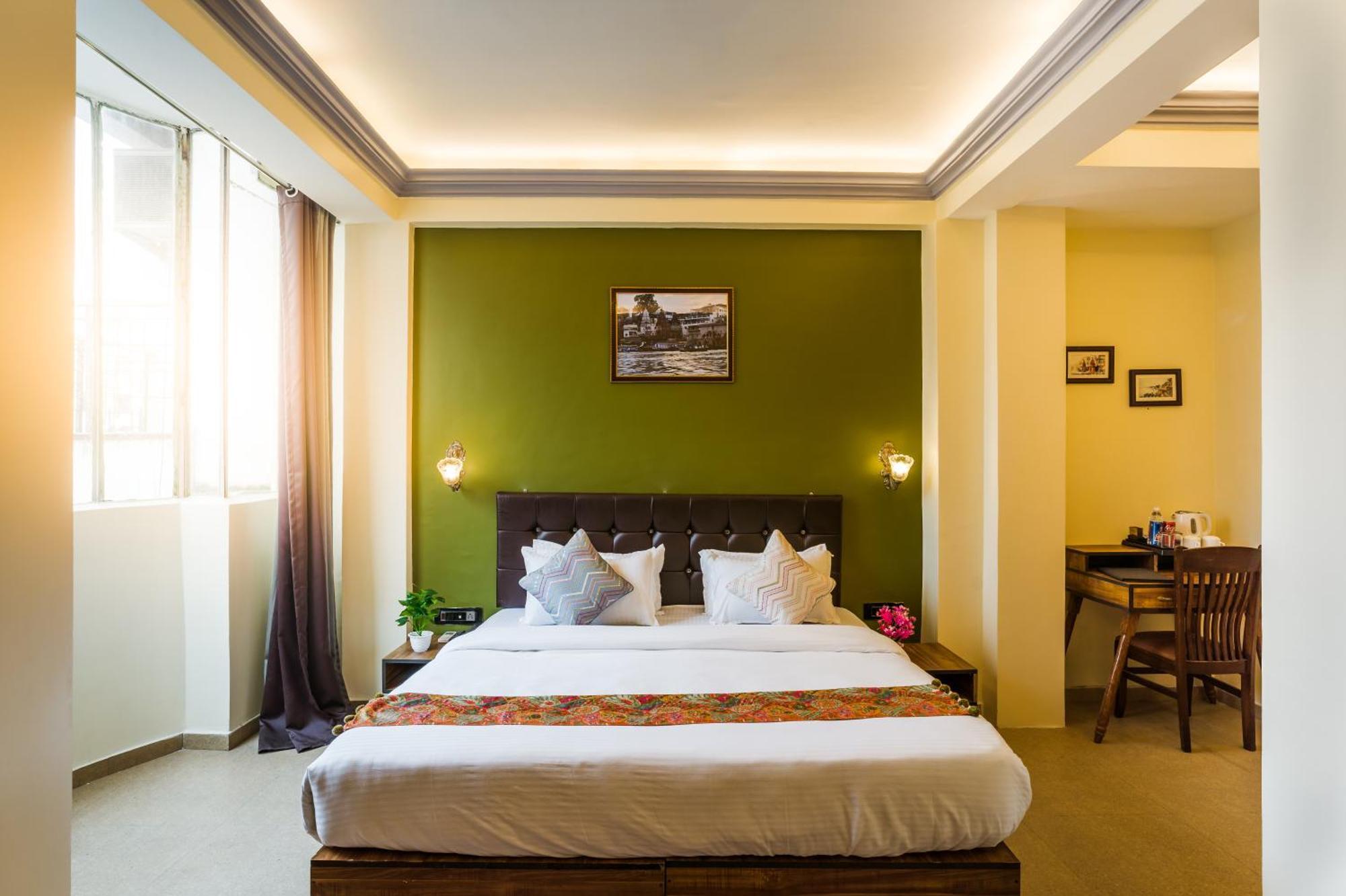 Tripli Hotels Silver Shine Varanasi Eksteriør billede