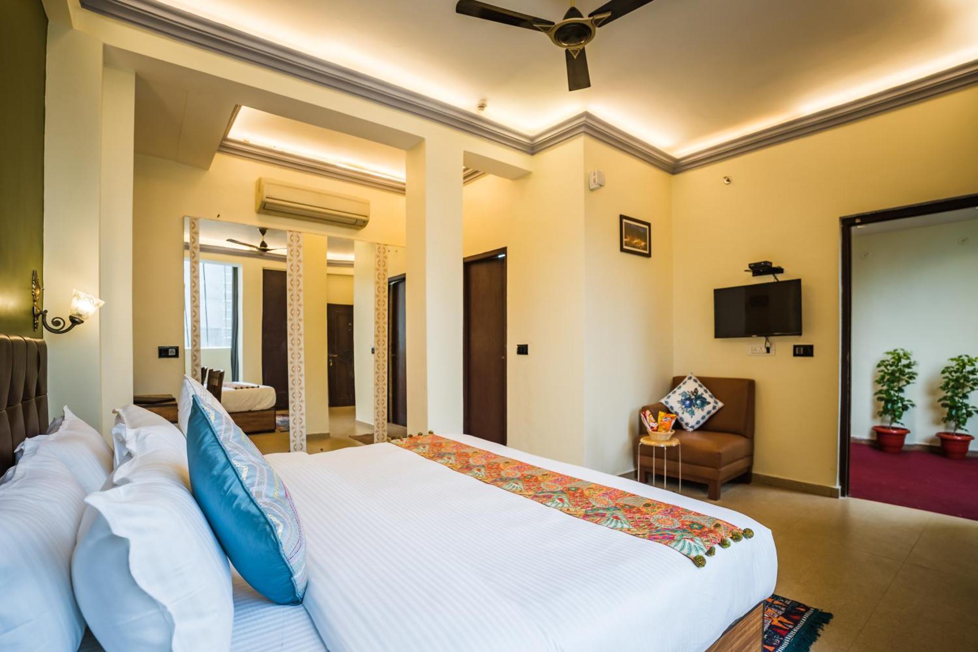 Tripli Hotels Silver Shine Varanasi Eksteriør billede