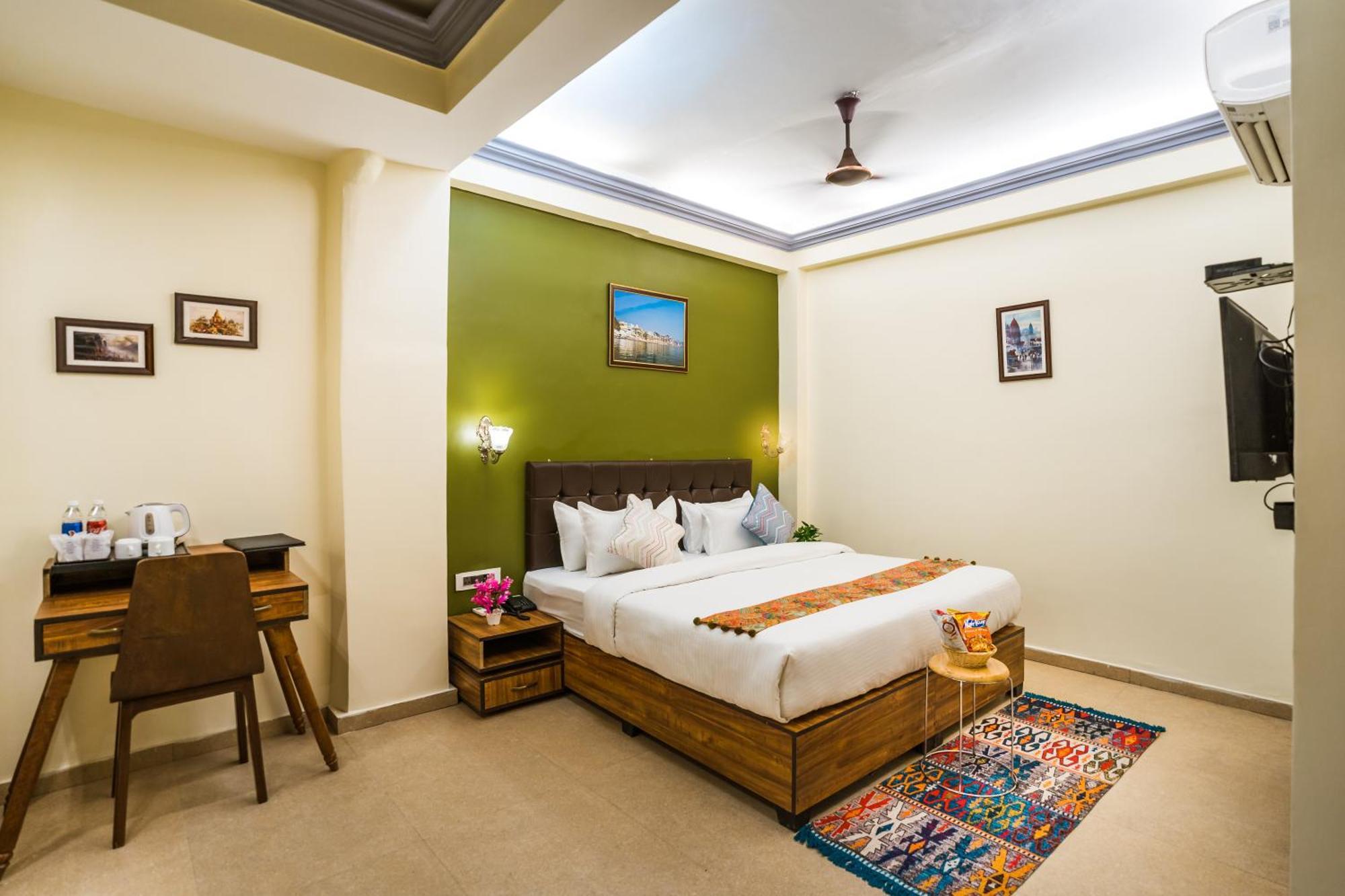 Tripli Hotels Silver Shine Varanasi Eksteriør billede