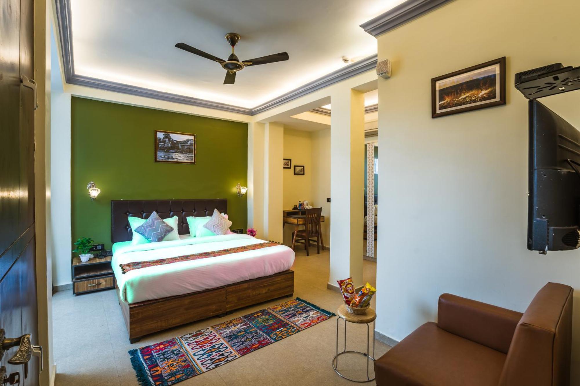 Tripli Hotels Silver Shine Varanasi Eksteriør billede